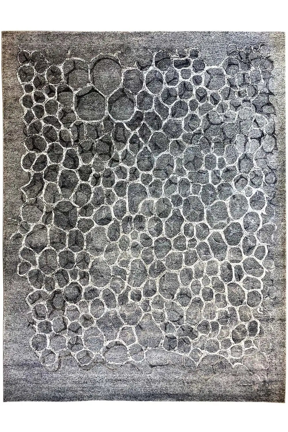 Hand-tufted rug 200x300 cm with a gray pebble/honeycomb pattern and a low-relief texture