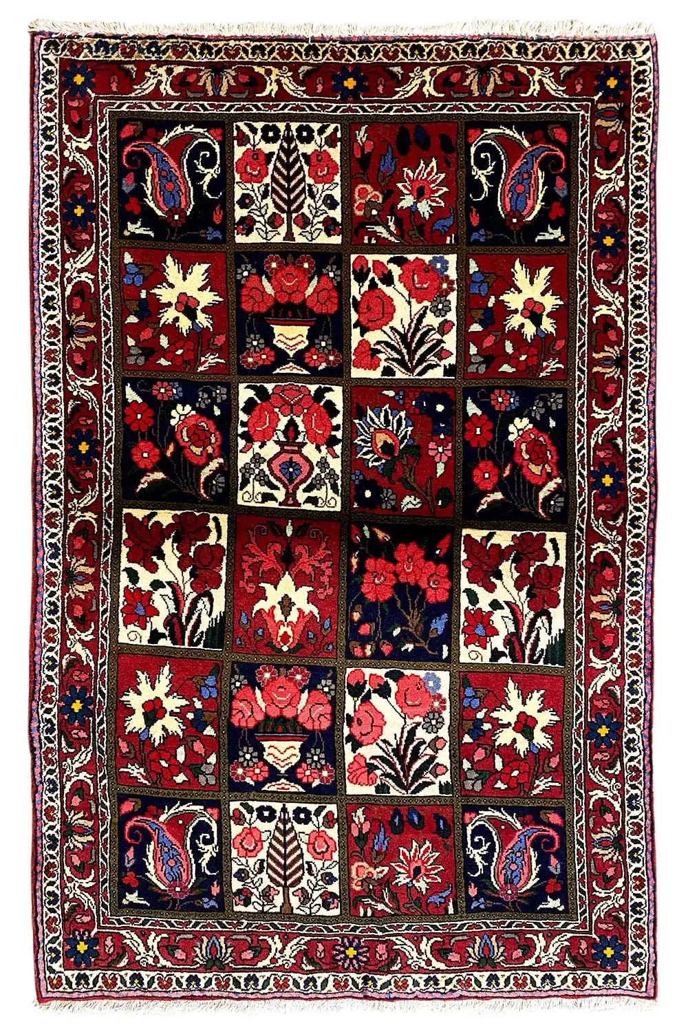 Bakhtiari rug (157x106 cm) with a patchwork pattern in red, black, and cream
