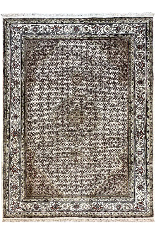 Indo Tabriz rug: gray-beige background with ornaments, dark border, 293x201 cm.
