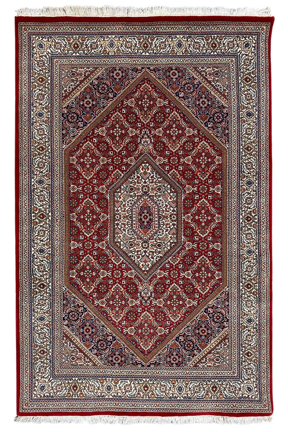 Rug 186x123 cm: red central field with medallion, silvery-gray border