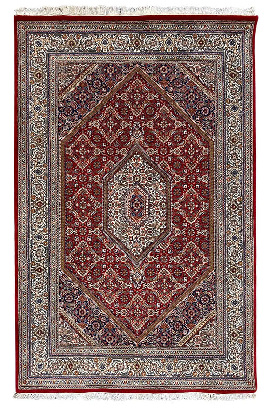 Rug 186x123 cm: red central field with medallion, silvery-gray border