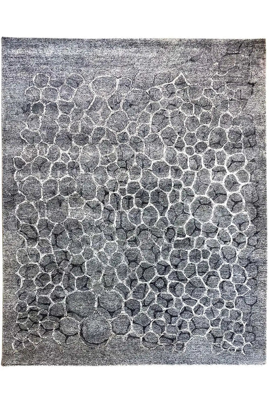 Hand-tufted square rug: gray relief pattern made of small arches