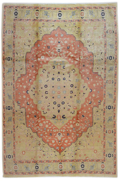 Sultan Abad Exclusive rug: beige rug with a red medallion and blue decorative borders