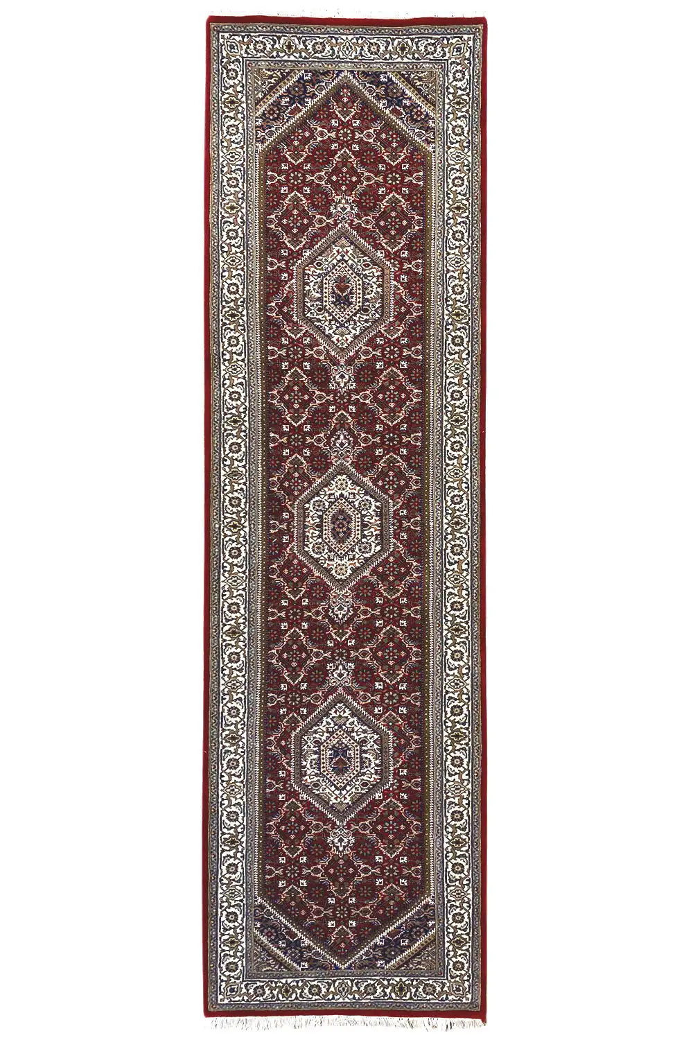 Bidjar runner, long and narrow: burgundy with decorative motifs and a light border frame.