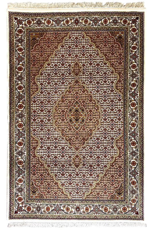 Indo Tabriz rug 181x120 cm, medallion design, brown-beige decorative border