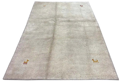Rug (190x135 cm), light gray, spread diagonally, animal motifs in the corners