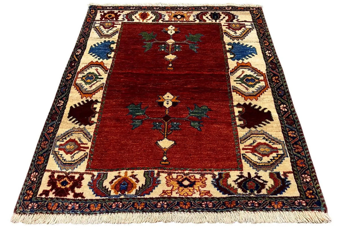 Poshti Qashqai rug 94x80 cm red, with centered medallion and fringes
