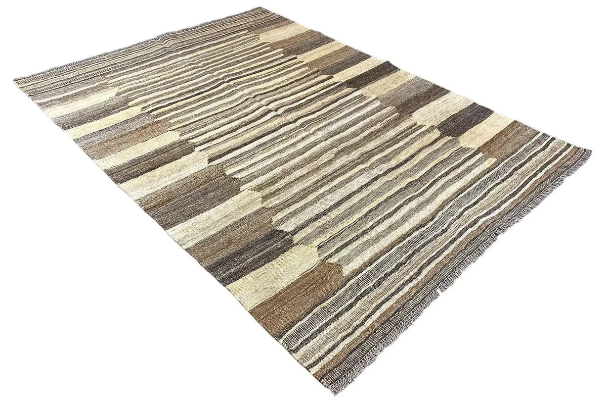 Kilim Qashqai rug, diagonal view, horizontal stripes in beige and gray