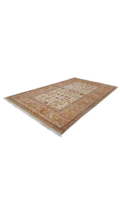 Sultan Abad exclusive rug, twisted with a classic border pattern in cream and brown