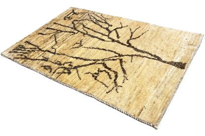 Gabbeh-Lori rug with a beige background and dark branch pattern, flat edge