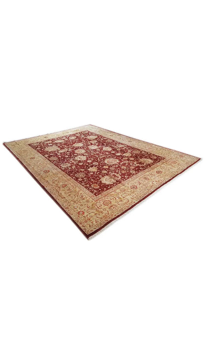 Sultan Abad Exclusive Oriental Rug, angled view: red pattern in a beige border
