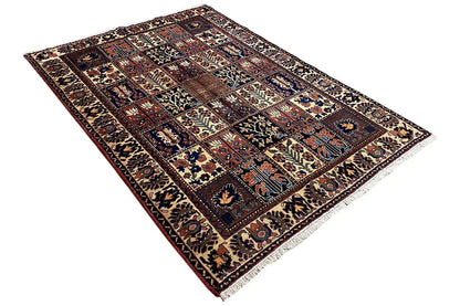 Bakhtiari rug 204x142 cm, rectangular, detailed pattern field in dark blue