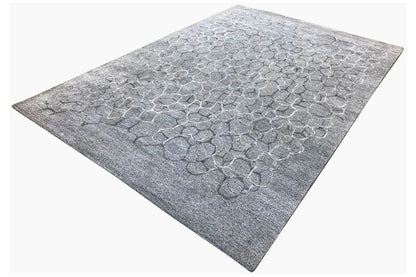 Hand-tufted rug, gray: honeycomb pattern with soft pile, laid flat