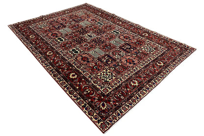 Bakhtiari rug 340x238 cm, diagonal perspective with fine ornamental detail