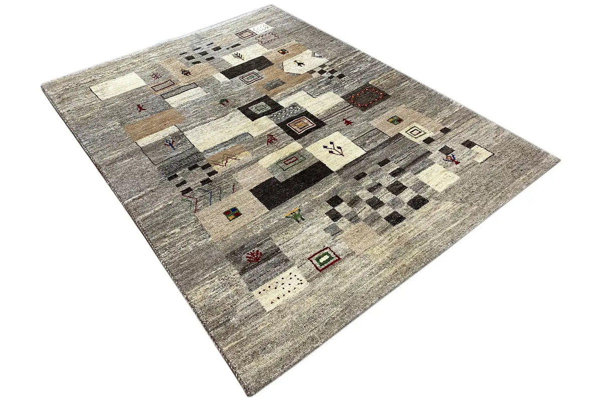 Gabbeh rug 204x150 cm with checkerboard and diamond motifs, gray, beige, red accents.