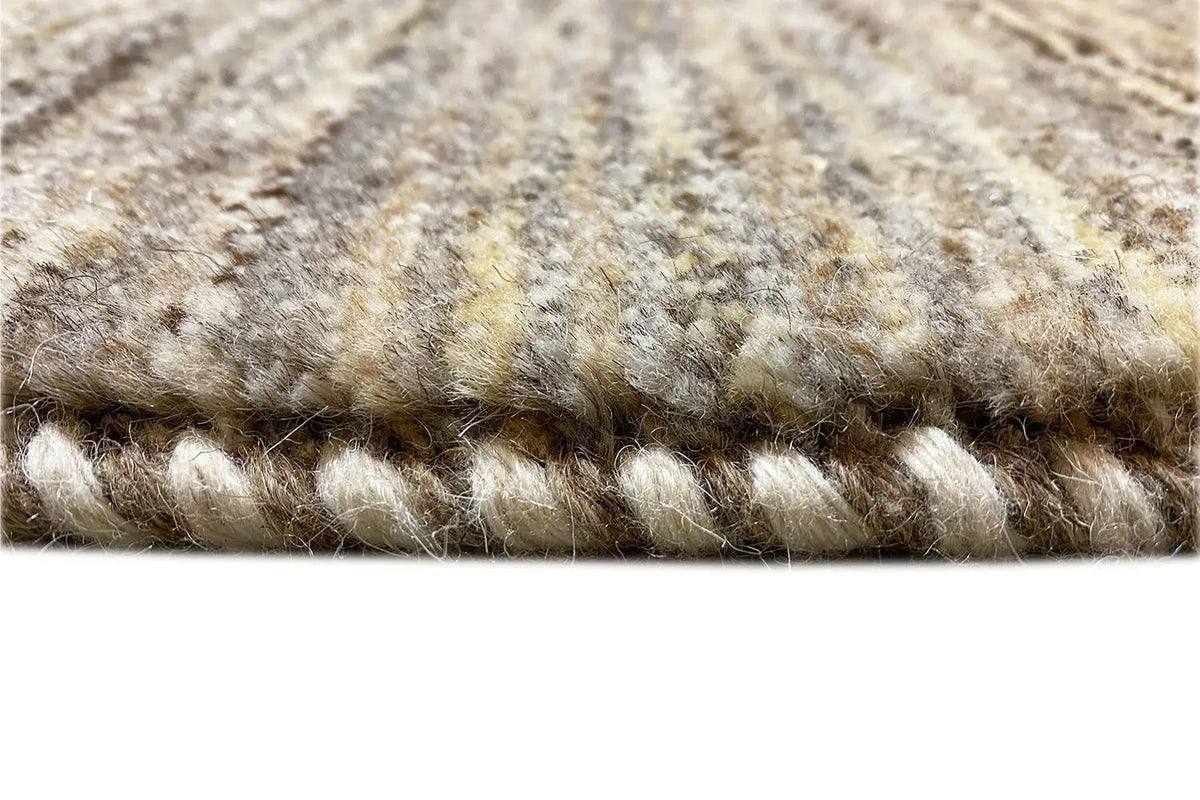 Gabbeh rug 206x155 cm, close-up of the pile texture and light-colored edge fringes