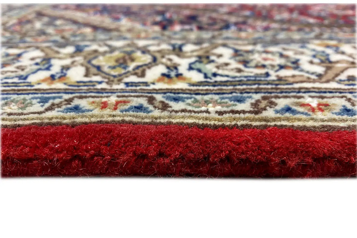 Bidjar runner with a fine fringed finish and red-edged border