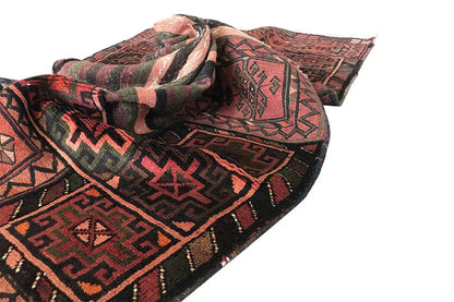 Bakhtiari kilim with folded surface: red and beige pattern with dark borders