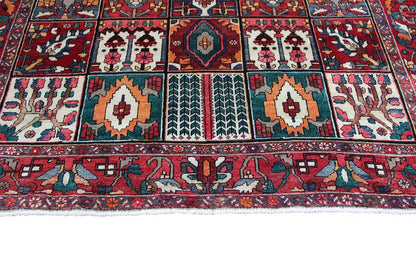 Oriental rug detail: multicolored border and ornamental panels along the edge, 315×220 cm