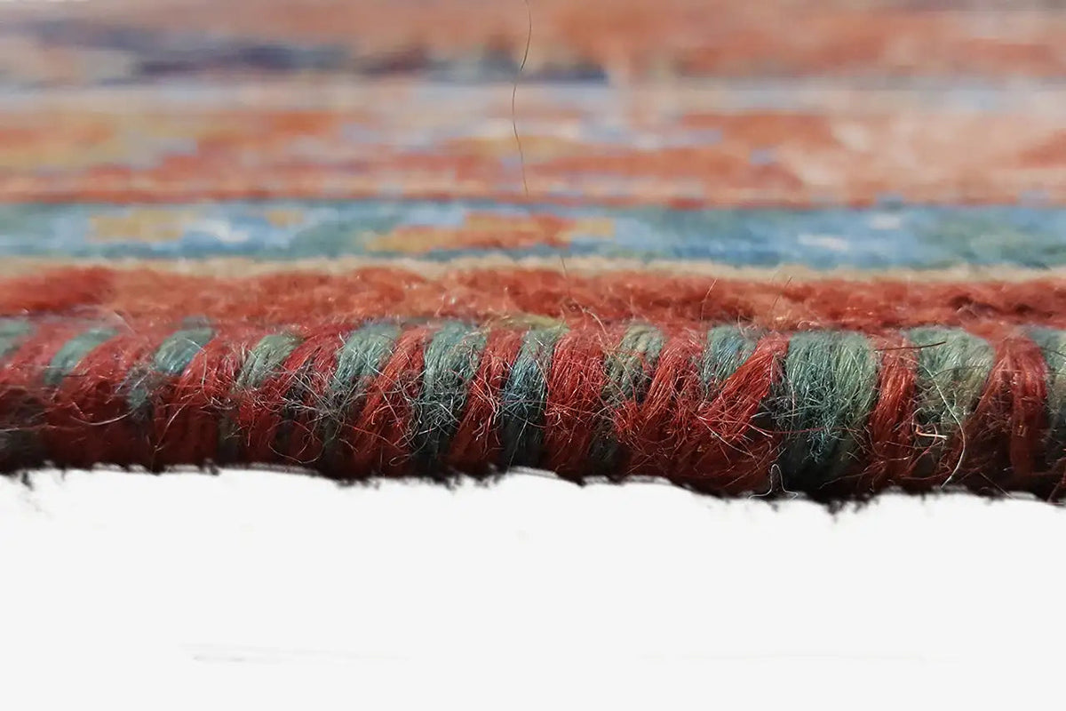 Qashqai rug 3809 with fringe and woven edge, reddish-brown pile with blue-green accents