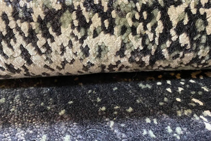 Designer rug 239x179 cm close-up: pile texture with black-gray-white contrasting flecks