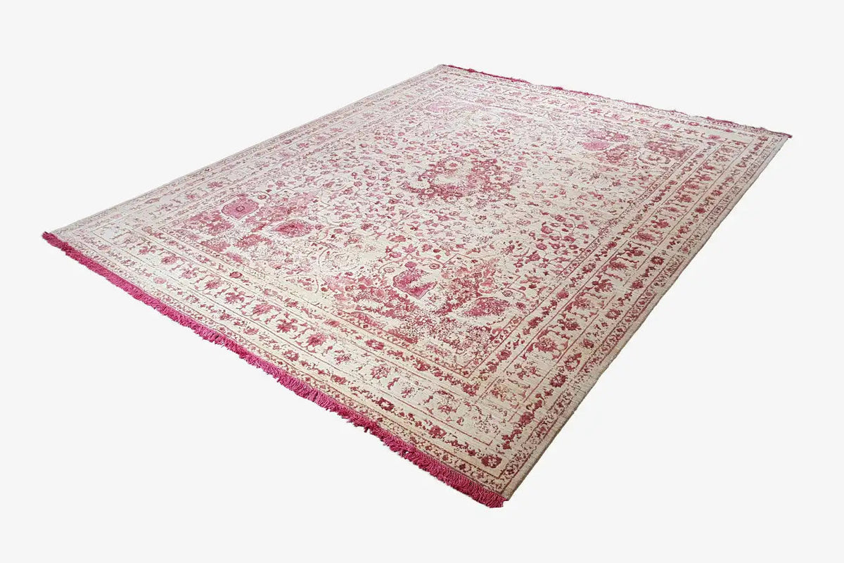 Designer rug with a vintage floral pattern, cream/pink, with fringes