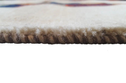 Edge binding with dense wool fringes on the new wool rug