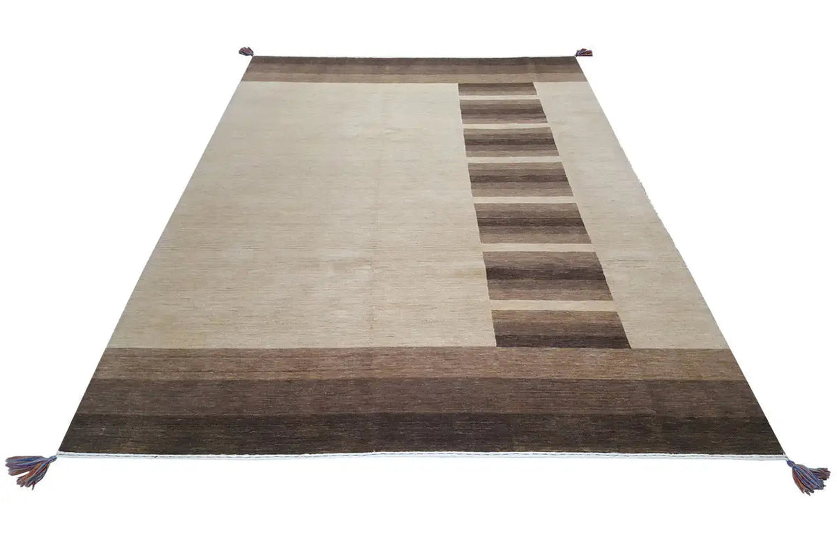 Gabbeh rug: beige pattern with brown stripes and fringes at the corners