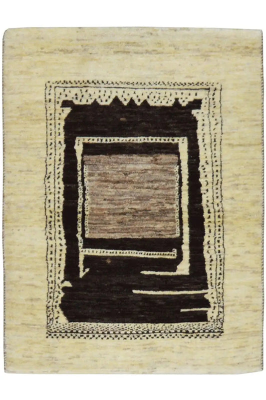 Gabbeh rug 109x81 cm with medallion in beige and dark brown