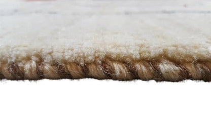 Gabbeh rug: close-up of the high-pile edge fringe