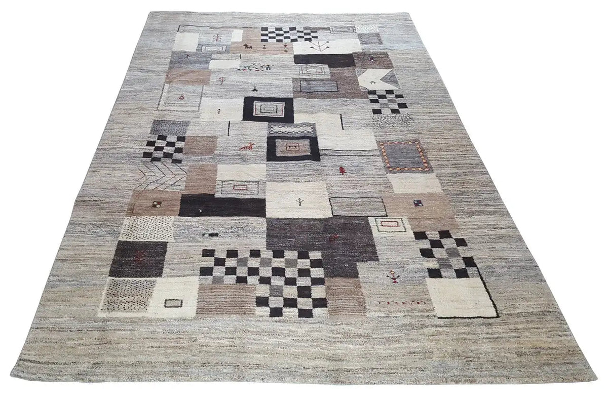 Gabbeh rug 9300345: Patchwork pattern in light beige, gray & dark brown, 295x197 cm