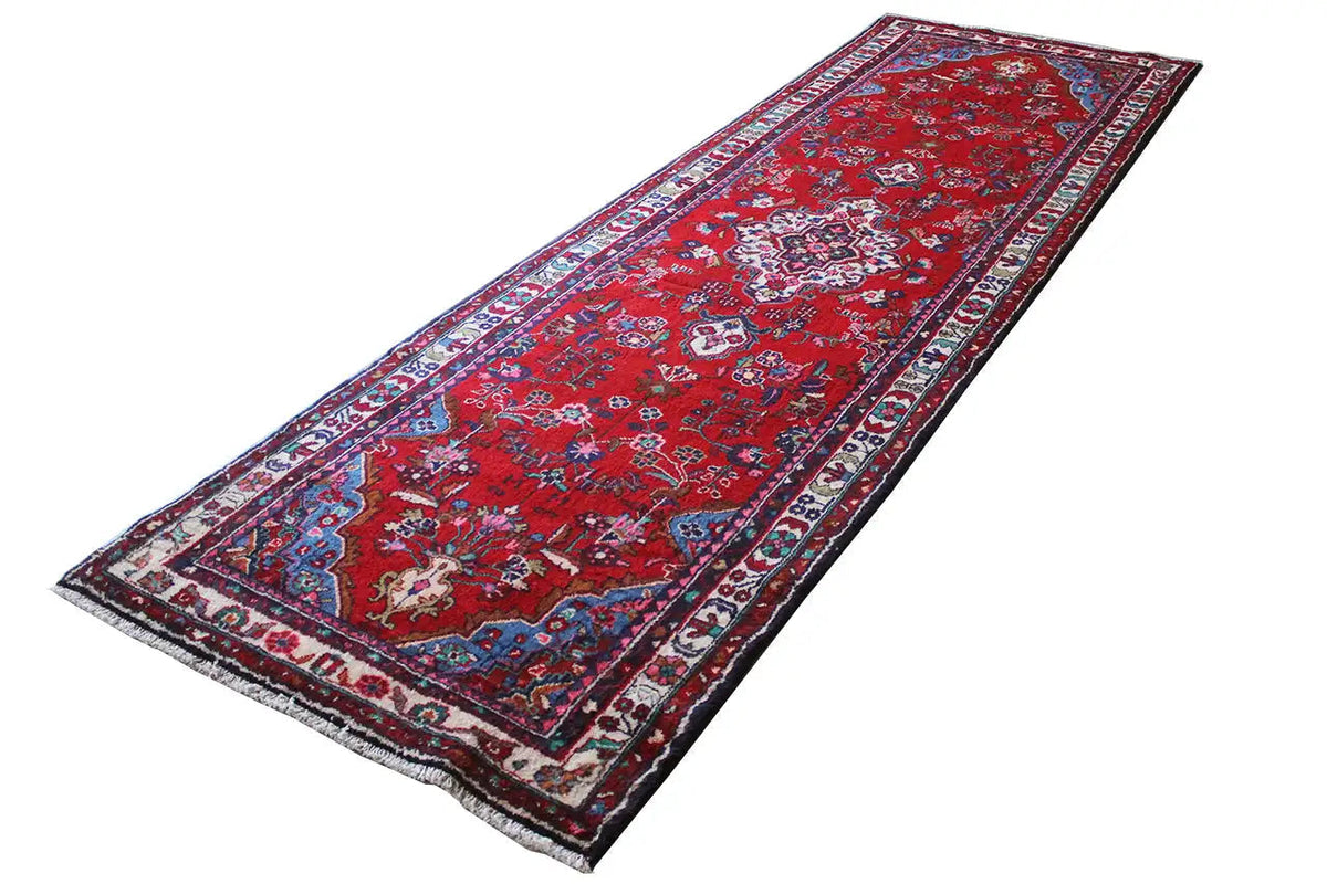 Hamadan rug runner: red oriental rug with medallion pattern and border, 336x105 cm