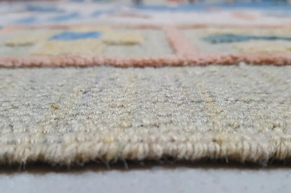 Kilim rug, close-up of the short pile edge with a multicolored pattern