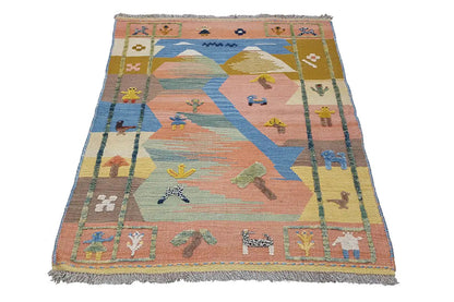 Kilim Qashqai rug with a geometric pattern in blue, beige, and green, with fringes