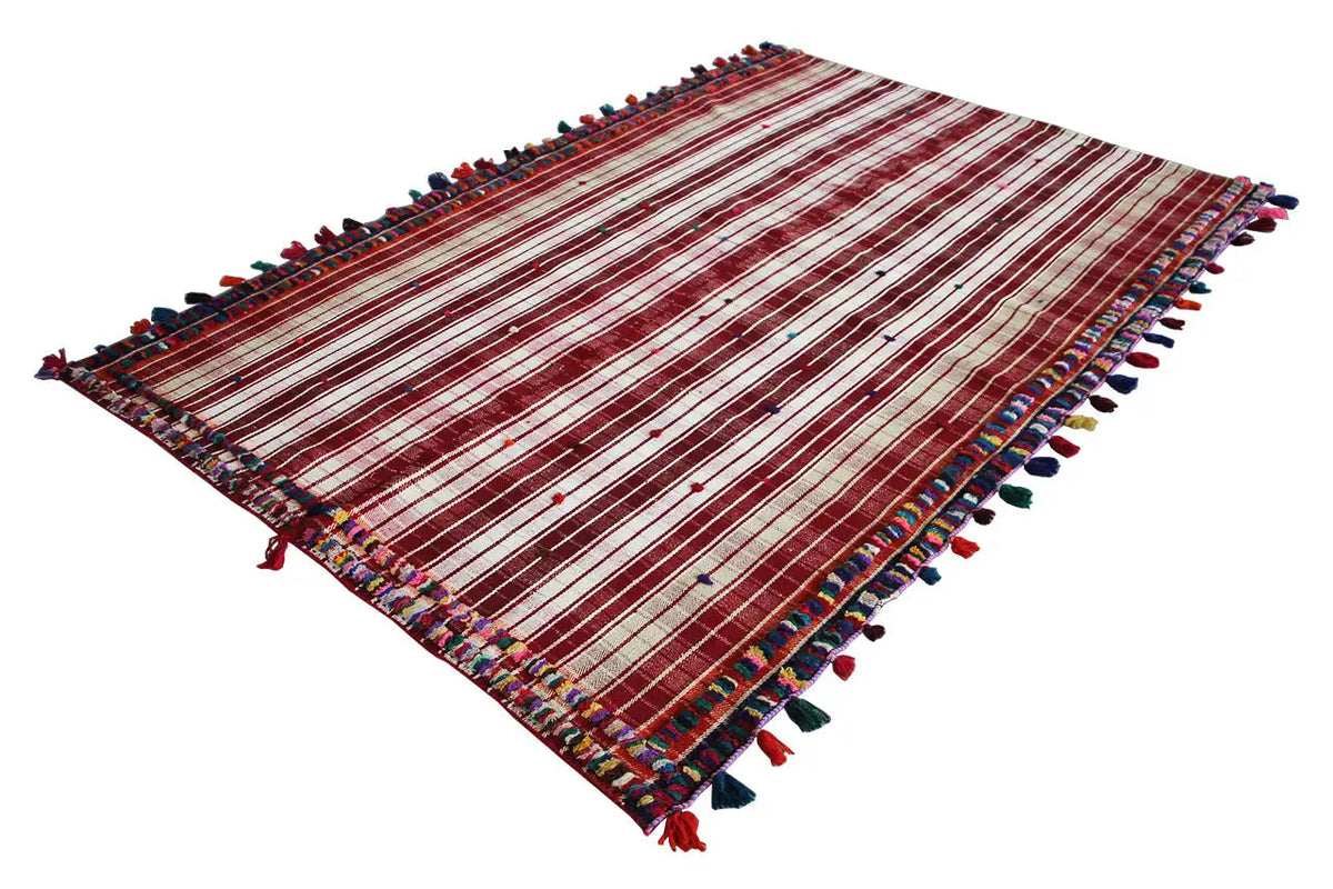 Jajim rug, red and white stripes, tassels along the edges