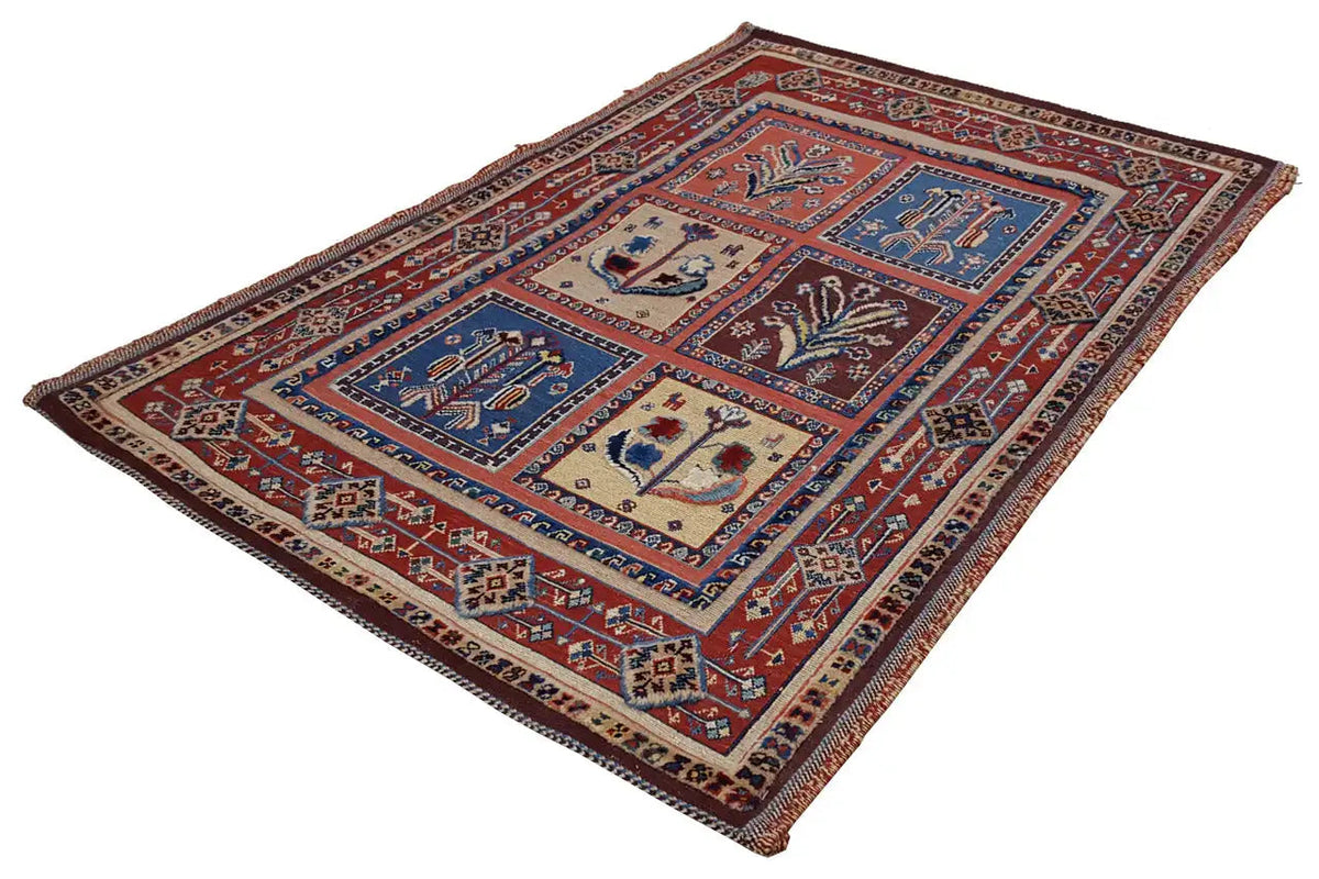 Soumak rug 117x97 cm, rectangular, red oriental pattern with a blue central medallion