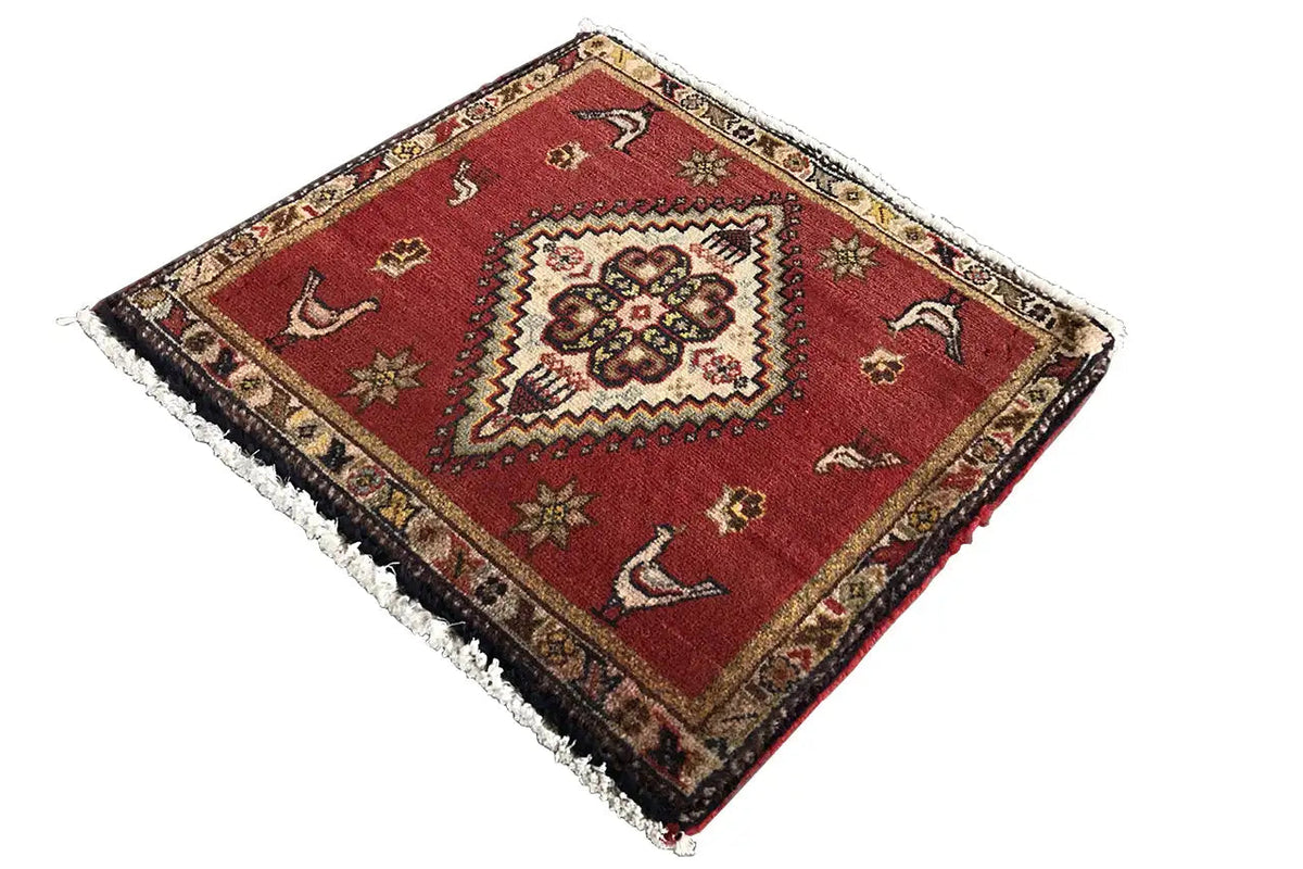 Poschti Qashqai rug 52x49 cm, red diamond pattern, fringes along the edge