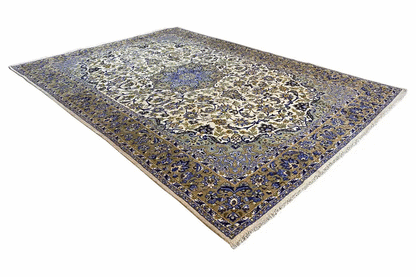 Keshan Oriental rug with floral ornamentation, set diagonally